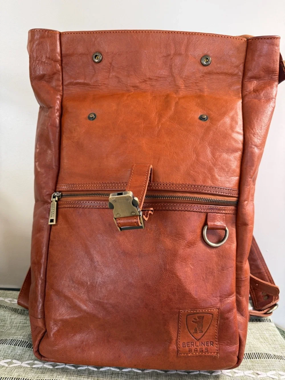 Berliner Bags Made in Germany Leather Backpack Laptop Bag Cognac Brown - Picture 4 of 9